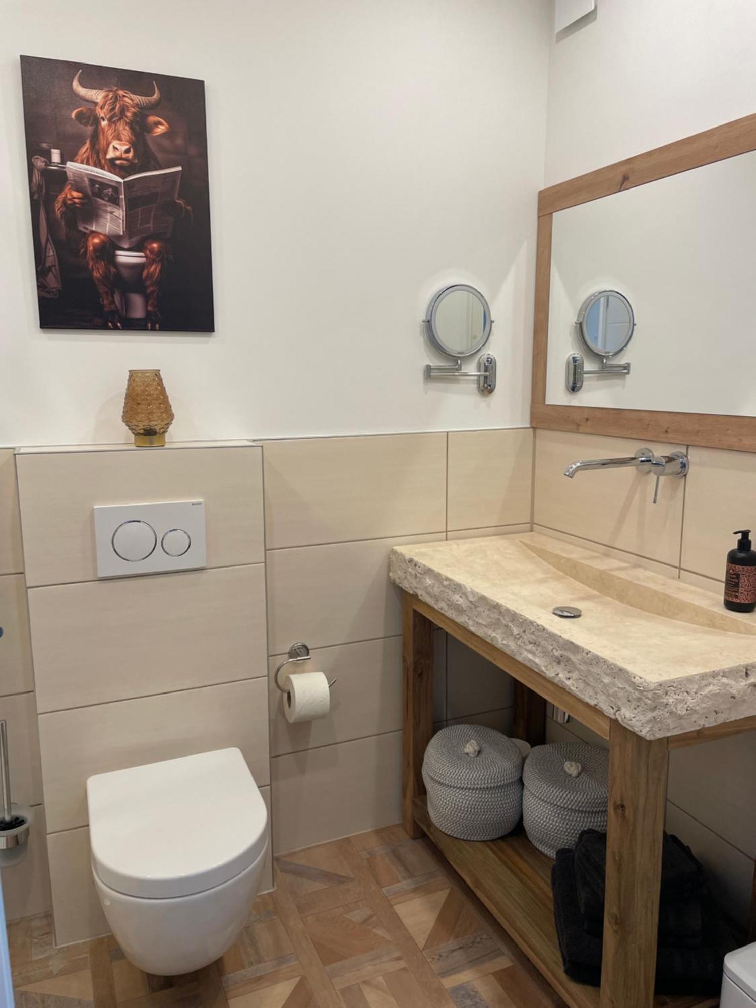 Apartments Im Chateau D'Esprit Höhr-Grenzhausen Eksteriør billede